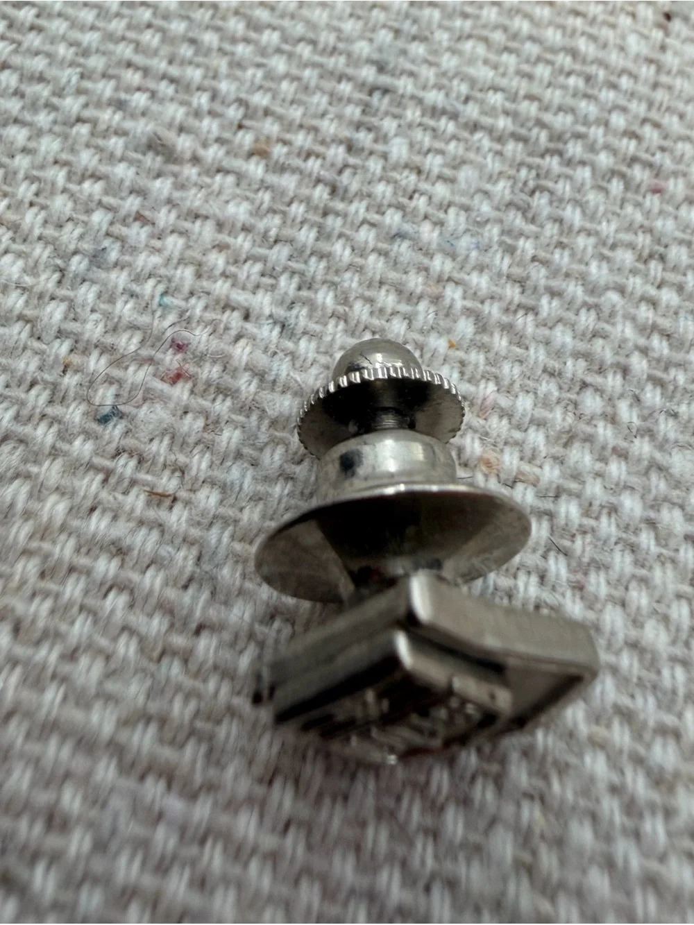 UPS Pin
